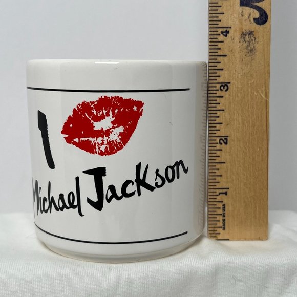 I Love Micheal‎ Jackson White Coffee Mug with Lips Kiss - Picture 6 of 7